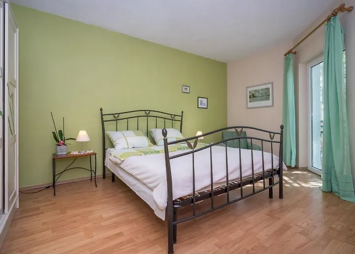 Vlasta-2 By Interhome Apartman