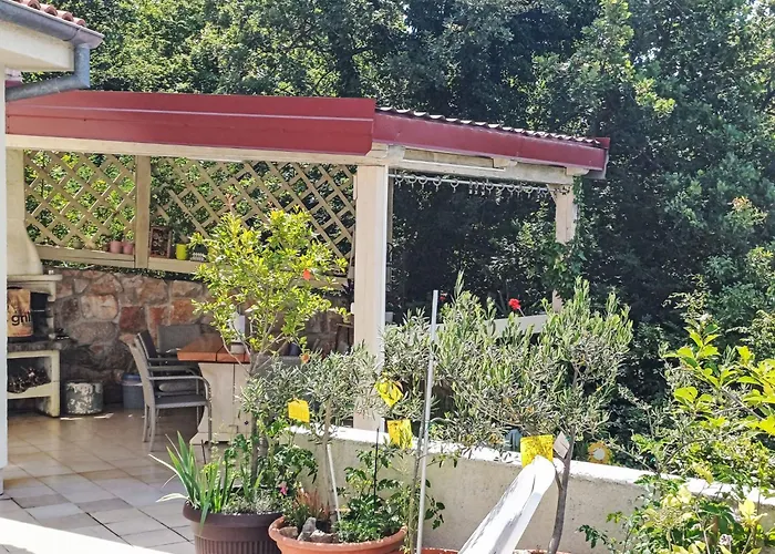 Apartmán Vlasta-2 By Interhome *